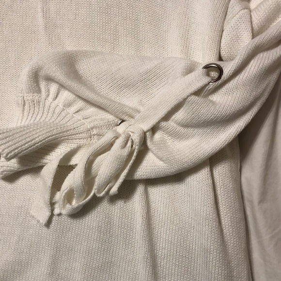 Sweater - Picture 2 of 3